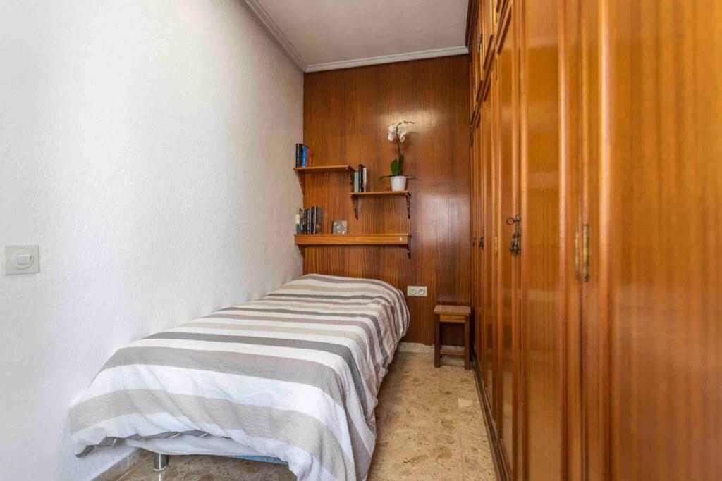 Apartamento Estilo Vintage Apartment บาเลนเซีย ภายนอก รูปภาพ